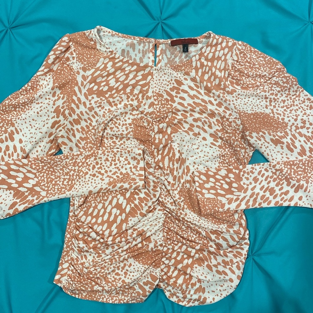 Red label by Buckle
Small
Excellent condition